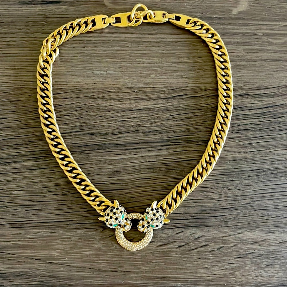 Stella and Dot jaguar emerald necklace